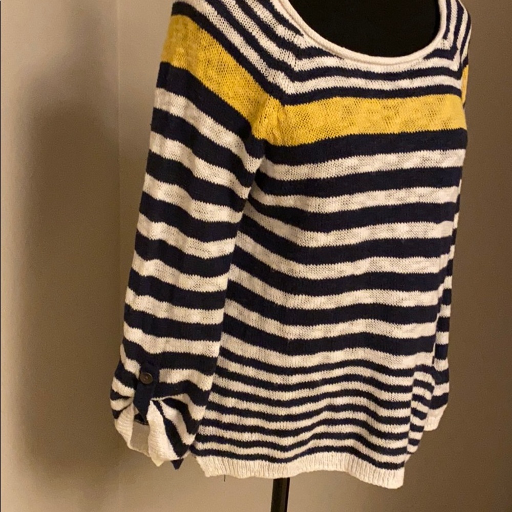 Lightweight Spring/Summer Sweater - image 3